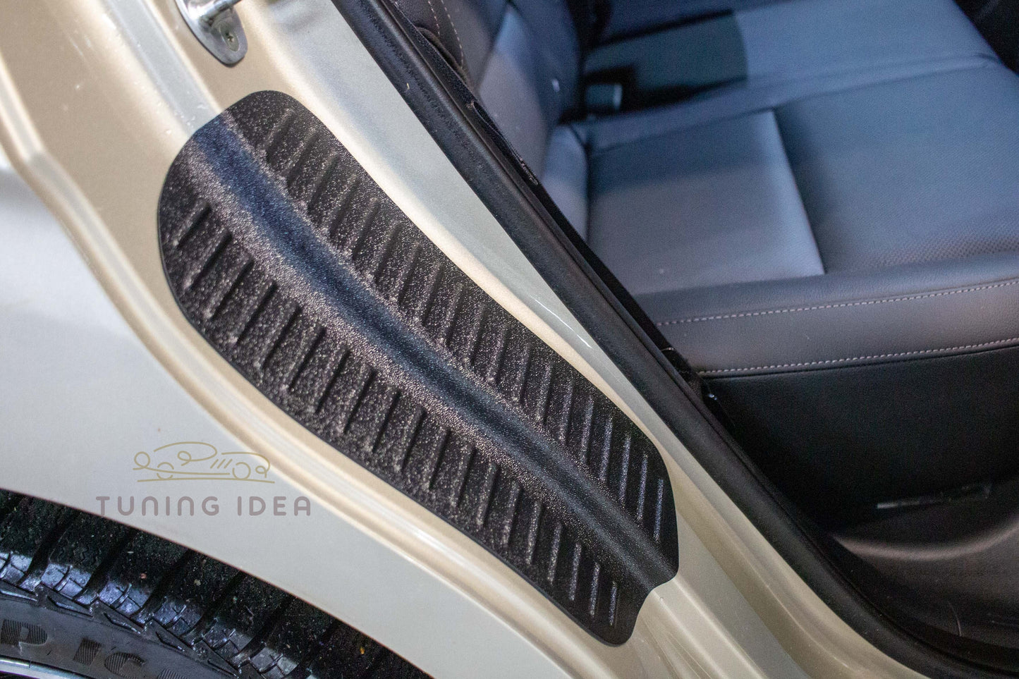 Trims on the inner parts of the rear arches Nissan X-trail T32 2015-2022