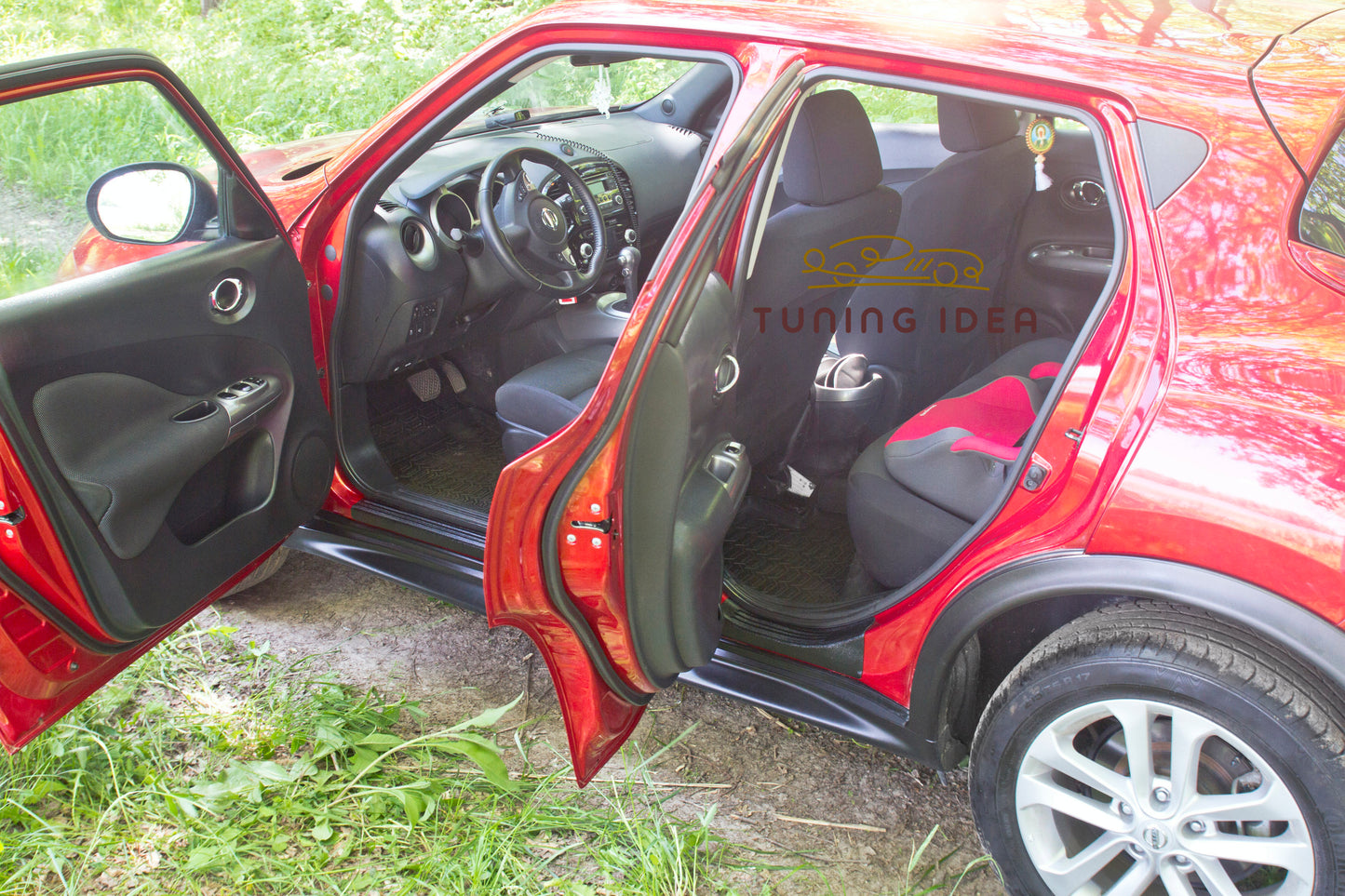 Door sill trims Nissan Juke (YF15) 2010-2019