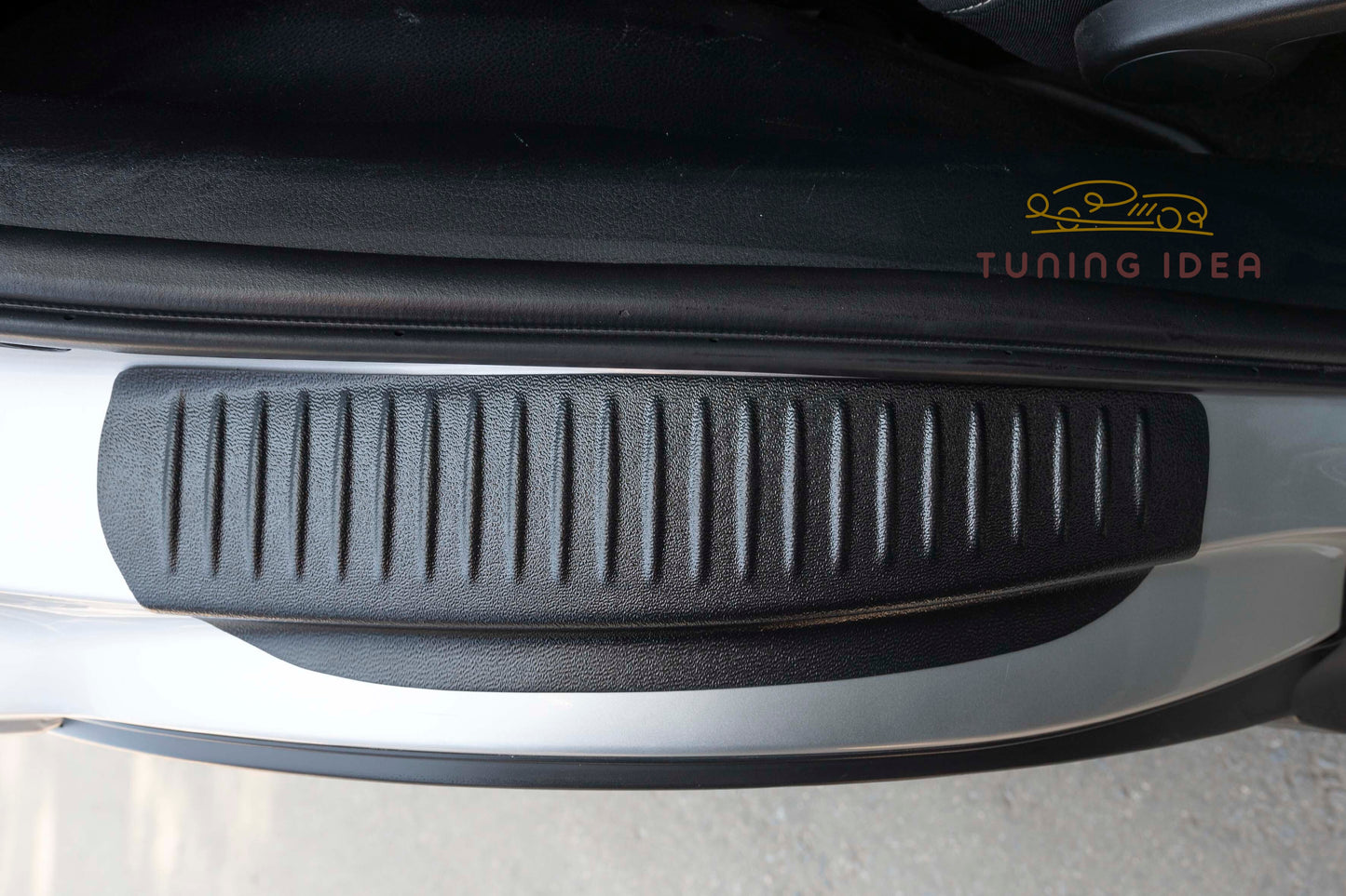 Trims on the inner parts of the rear arches Toyota Rav4 2013-2019
