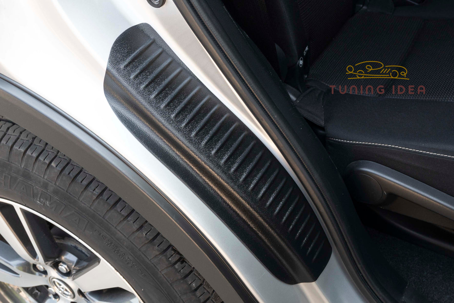 Trims on the inner parts of the rear arches Toyota Rav4 2013-2019